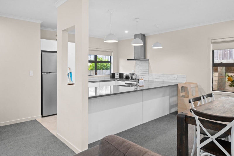 Private, Sunny & Hukanui School Zone64537818255490113