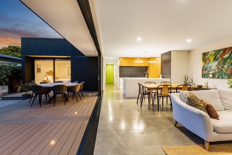 A Masterclass in Architecture & Modern Eco-Living64537818369281111