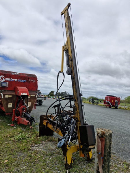 Used Side-Mount Post Driver - 4.5m Hydrorammer ($14,900 + GST) Carousel 2