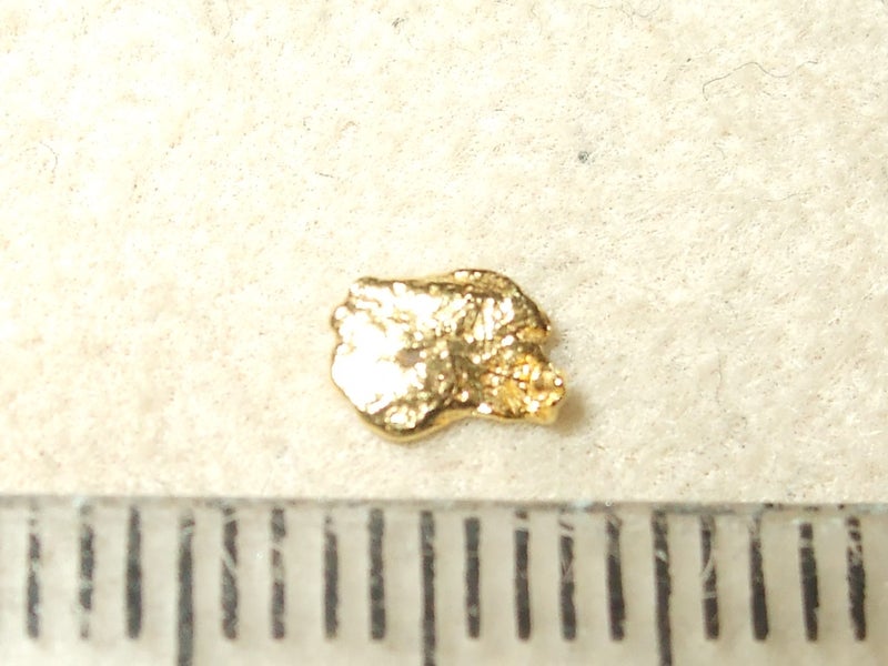 $1 RESERVE - GOLD NUGGET with Pyrex Vial Carousel 1