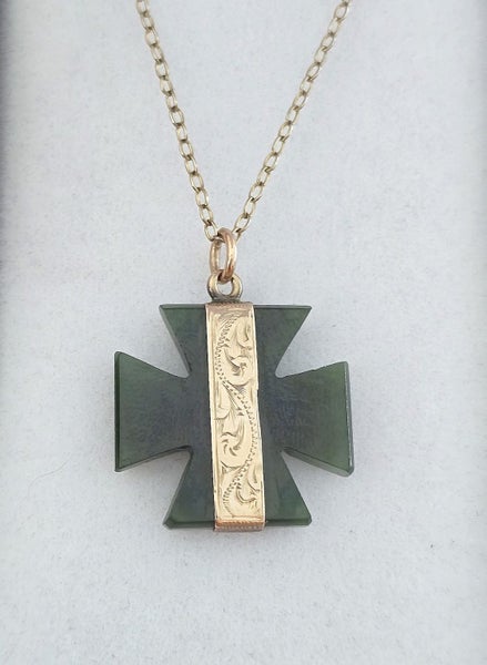 Colonial Malta cross pounamu and gold pendant-9ct solid gold chain Carousel 1