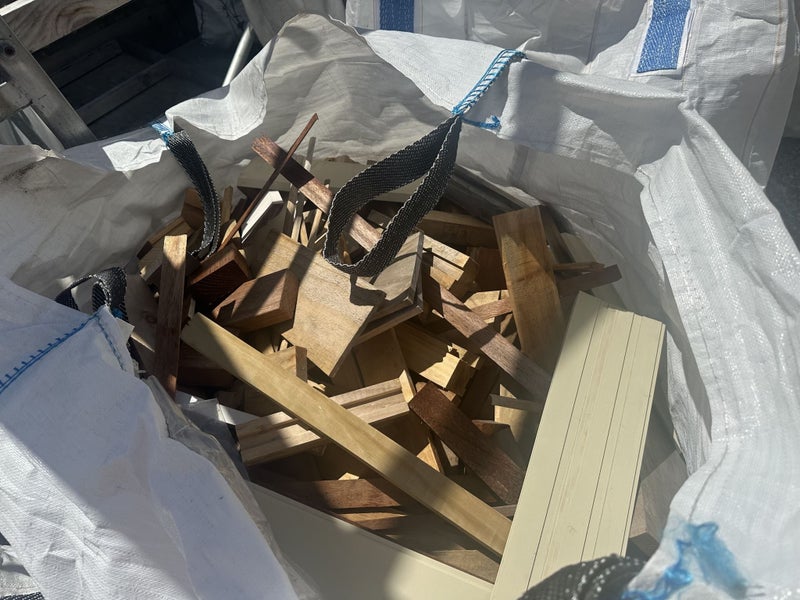 BAGS / PINE MIXED OFFCUTS Treated/ UT/ Hardwood - Approx 1m3 per bag - 6 BAGS Carousel 2
