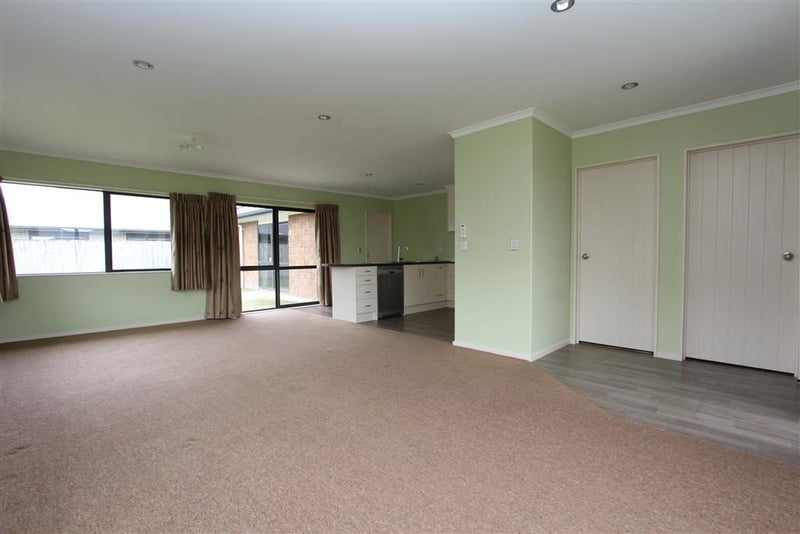 Rototuna, 4 bedrooms64538696701313112