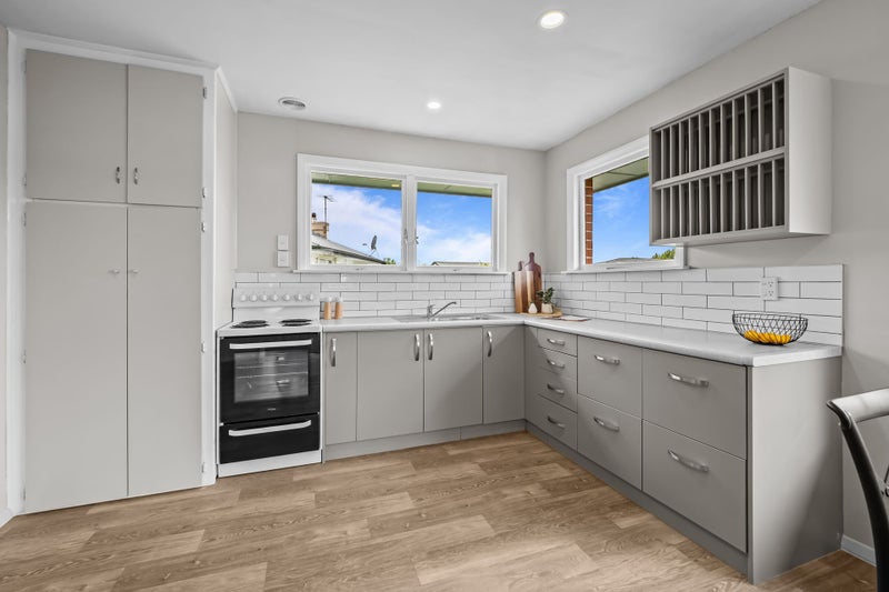 Tastefully Renovated, Top Location64538696733058113