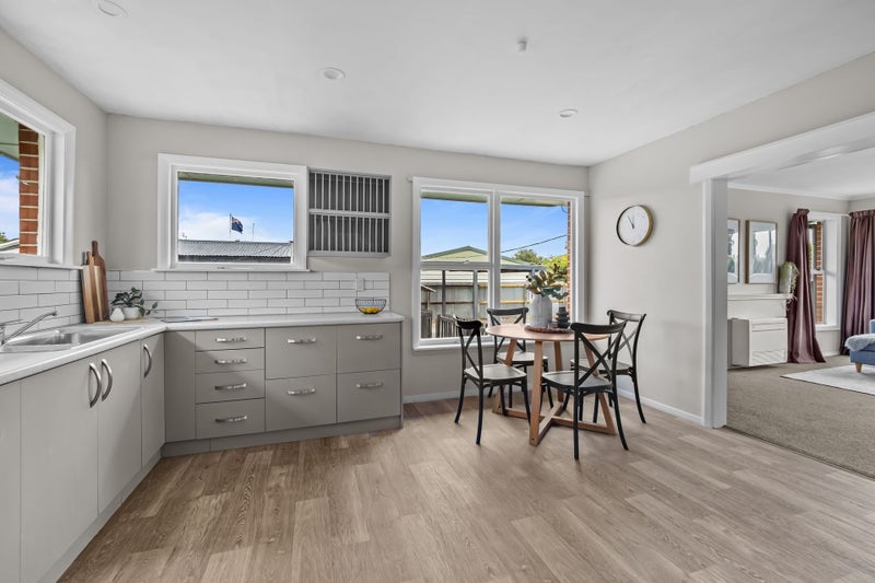 Tastefully Renovated, Top Location64538696733058114