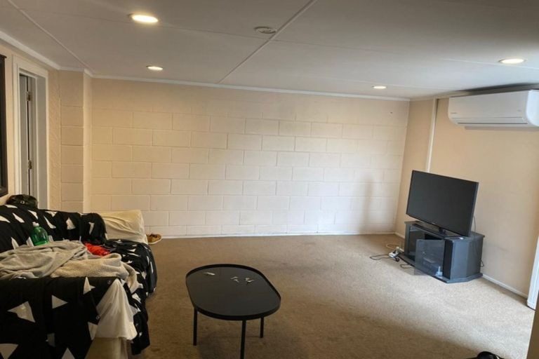 Mount Roskill, 2 bedrooms64538901383425110