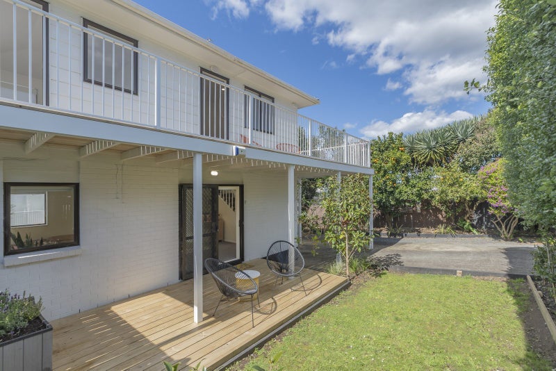 Mangere Bridge, 4 bedrooms64539179815426111