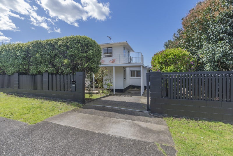 Mangere Bridge, 4 bedrooms64539179815426110