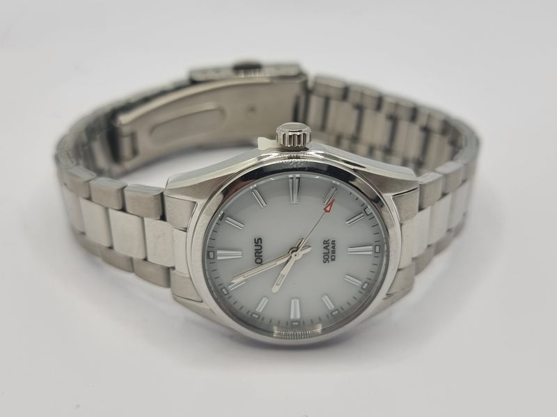 LORUS SOLAR LADIES WATCH 31MM** B18190851-21 Carousel 1