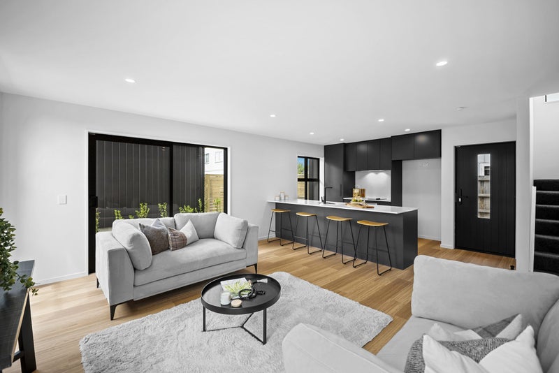 New City-Fringe Stand-Alone - MUST GO BEFORE XMAS64539577475842112