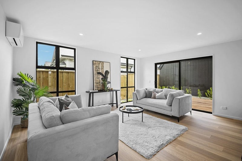 New City-Fringe Stand-Alone - MUST GO BEFORE XMAS64539577475842113