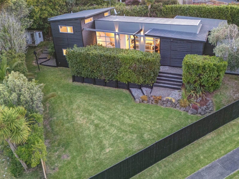 Contemporary Cool: Breaks the Mould, Not the Bank64539294218754110