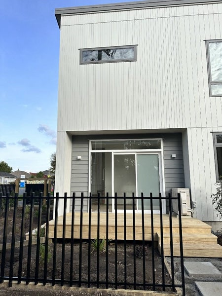 Te Atatu Peninsula, 2 bedrooms64539294236291110