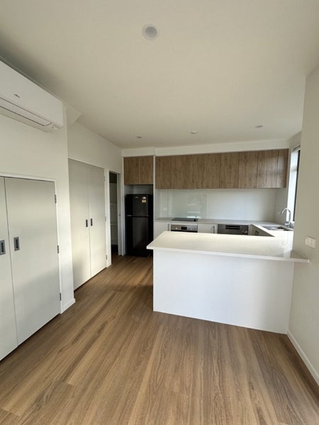 Te Atatu Peninsula, 2 bedrooms64539294236291112