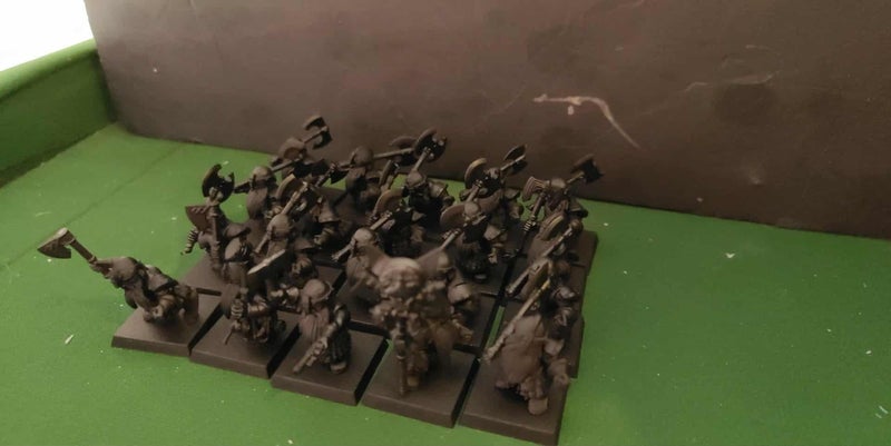 Dwarf Warriors with great weapons Carousel 1