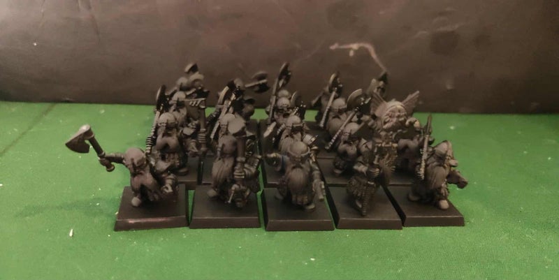 Dwarf Warriors with great weapons Carousel 2