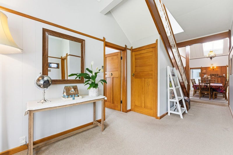 Landmark residence with exceptional presence64539378806018112