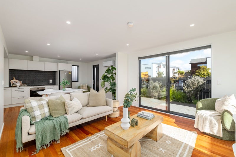 St. Albans, 2 bedrooms64539478091138111