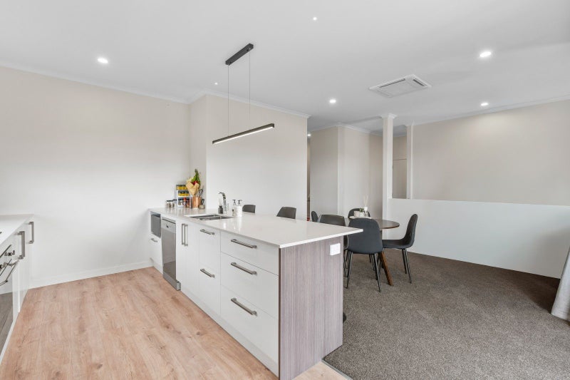 Bright modern home with panoramic views64539478281857112