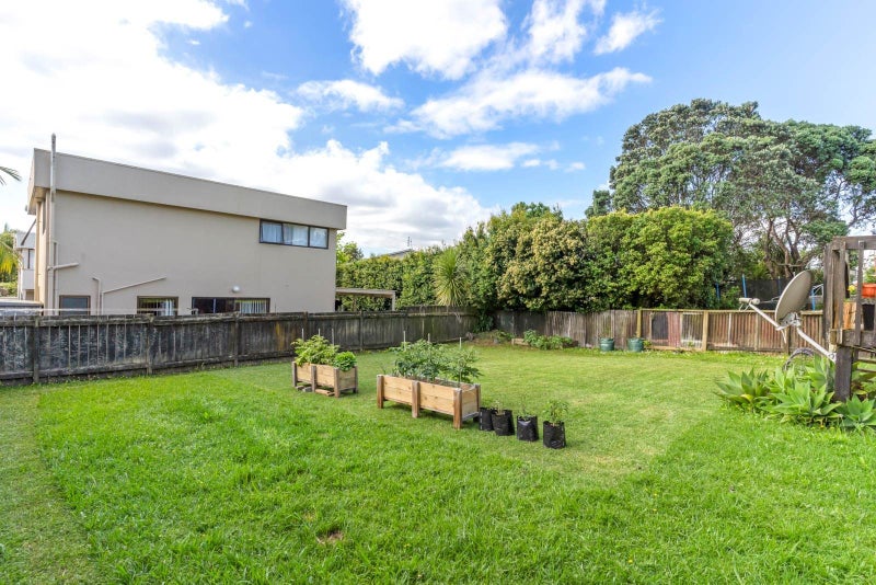 DEVELOPERS & INVESTORS – 2 Dwellings + RC64617606491393113