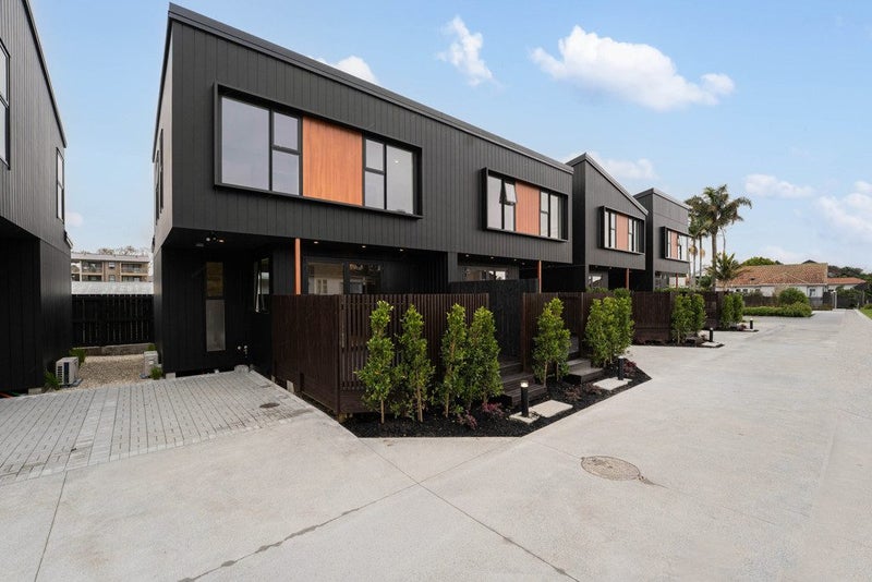 Title Issued Move In Ready!64539874466305110