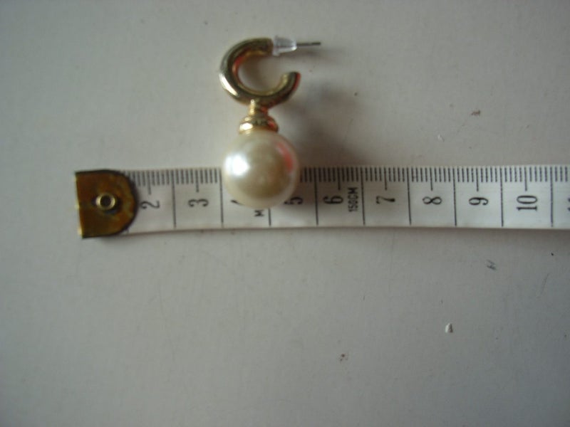 Milk Cream Mother Of Pearl Gold Coated Beautiful Earrings Carousel 5