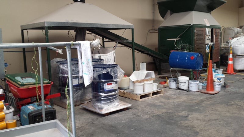 Mixing plant for aggregate or other64540372619906111