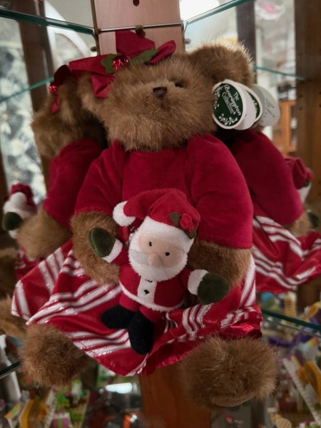 Chrissy and Claus Bearington Bear Collectible Series Limited Carousel 2