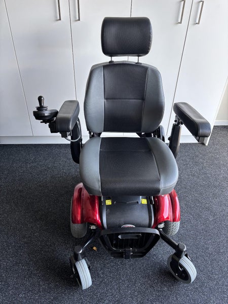 Power Wheelchair Carousel 1