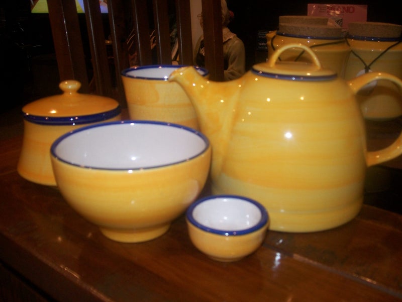 Temuka Yellow/ Blue Trim Teapot,sugar bowl plus Carousel 1