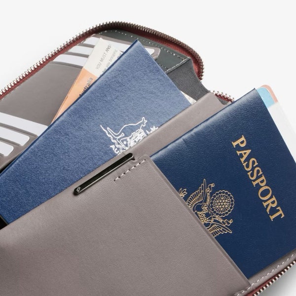 Only Used Once Bellroy Travel Folio Carryology Essentials Edition64661768231426112