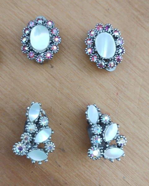 2x pr Vintage Pink Crystal / Shell (MOP) Clip on Earrings - Costume Jewellery Carousel 1