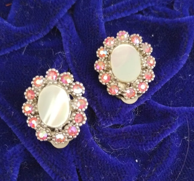 2x pr Vintage Pink Crystal / Shell (MOP) Clip on Earrings - Costume Jewellery Carousel 2