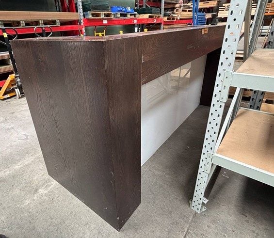 22732 - Retail Counter - Used Carousel 2