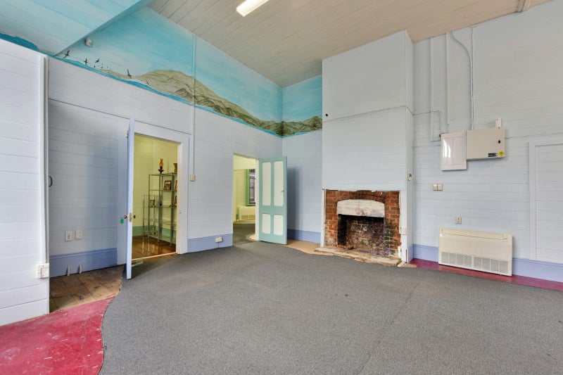 Image 1 of 25