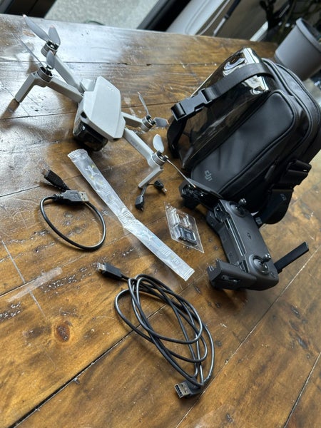 DJI Mini SE Drone Kit – Ready to Fly!64547505730945111