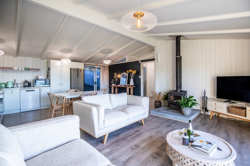 Privacy, views, Hipango Terrace64547379933698114