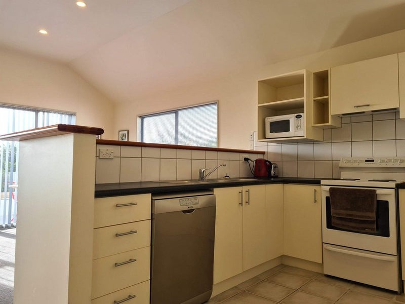 Ferrymead, 2 bedrooms64547477331329112