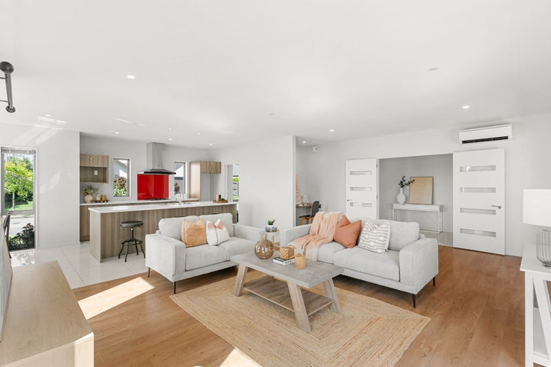 John Annan Family Home Waiting for You!64547672527617111