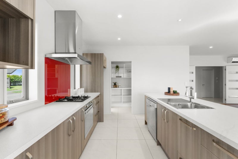 John Annan Family Home Waiting for You!64547672527617114