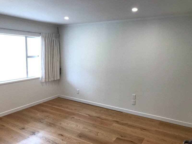 Epsom, 4 bedrooms64547672579331112