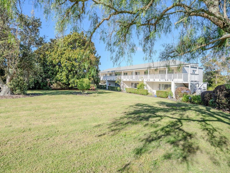 LOOK AT THE PRICE!64547880500609110