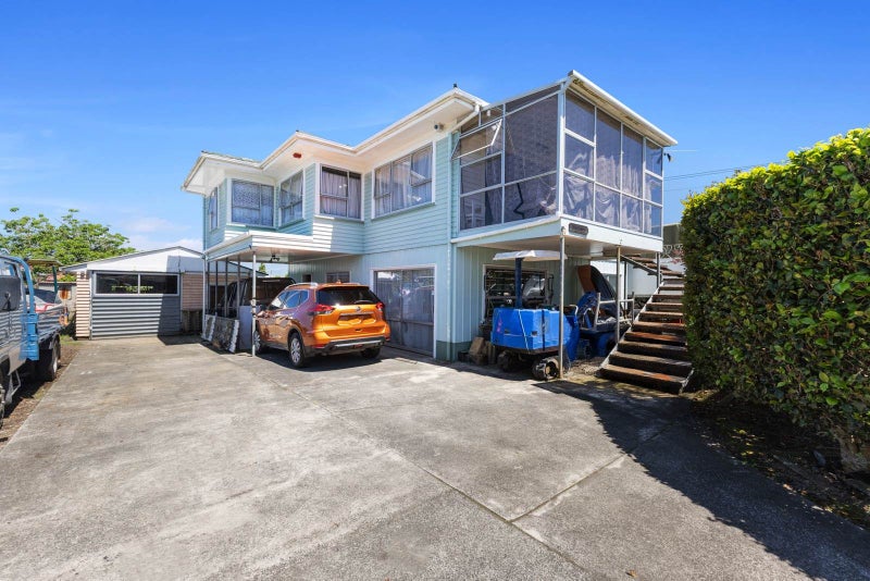 Huge Property, Huge Potential - 1267m2 of Land!64547880523651111