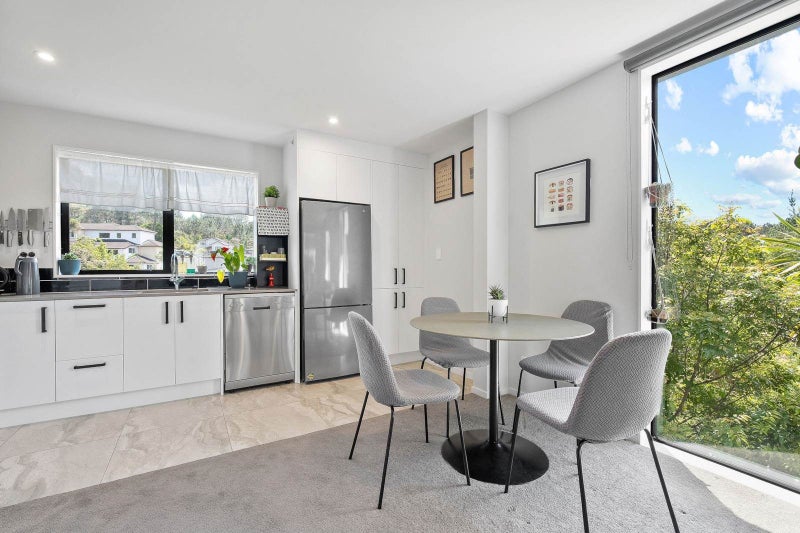 Gorgeous Private Living – Superb Location64547880614529112