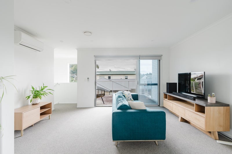 Front Unit Convenience on Killarney Road64547964474497113