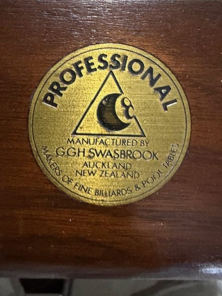 Pool Table64548048373761111