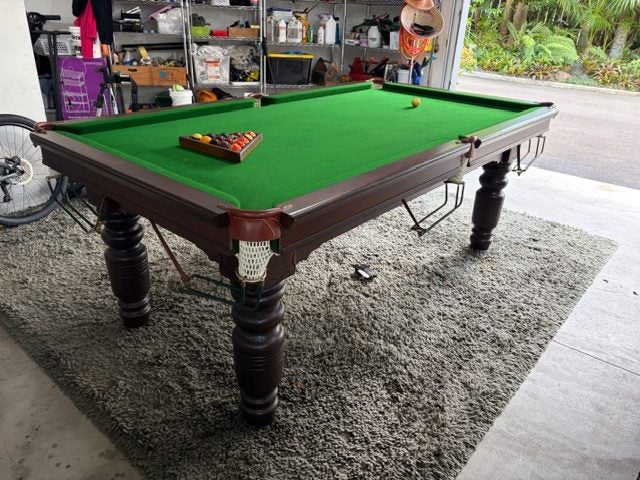 Pool Table64548048373761113