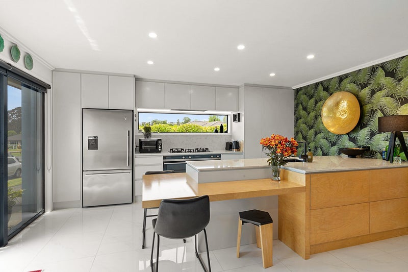 Stylish Sanctuary on Arderman Place64548076417281113