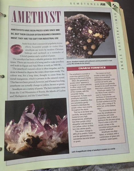 Bulk lot of crystal specimens64548118567171114