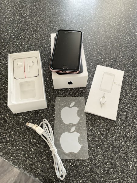 iPhone 764548216785793110